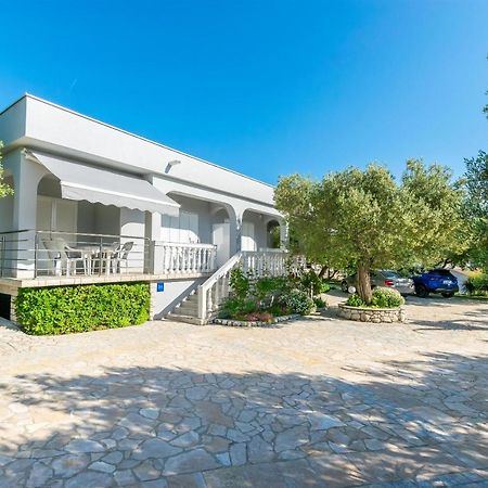 Apartments Anka Kampor エクステリア 写真